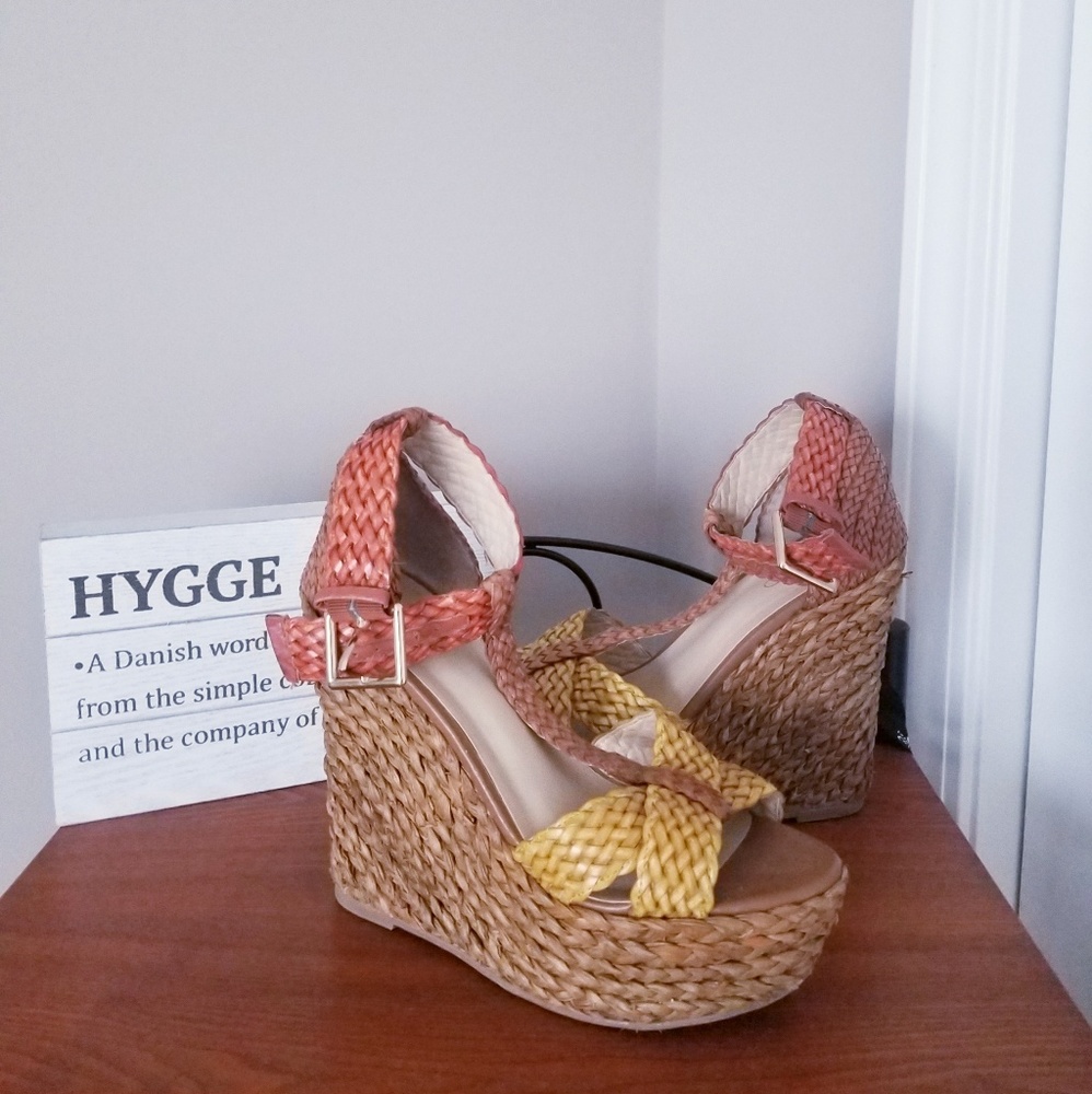 Sexy summer wedges!